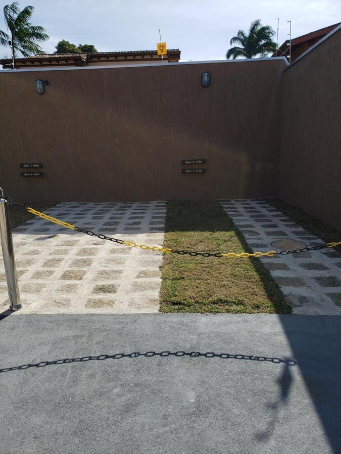 Suítes Verano Ubatuba - NOVAS - Bairro de Itaguá com piscina Esterno foto